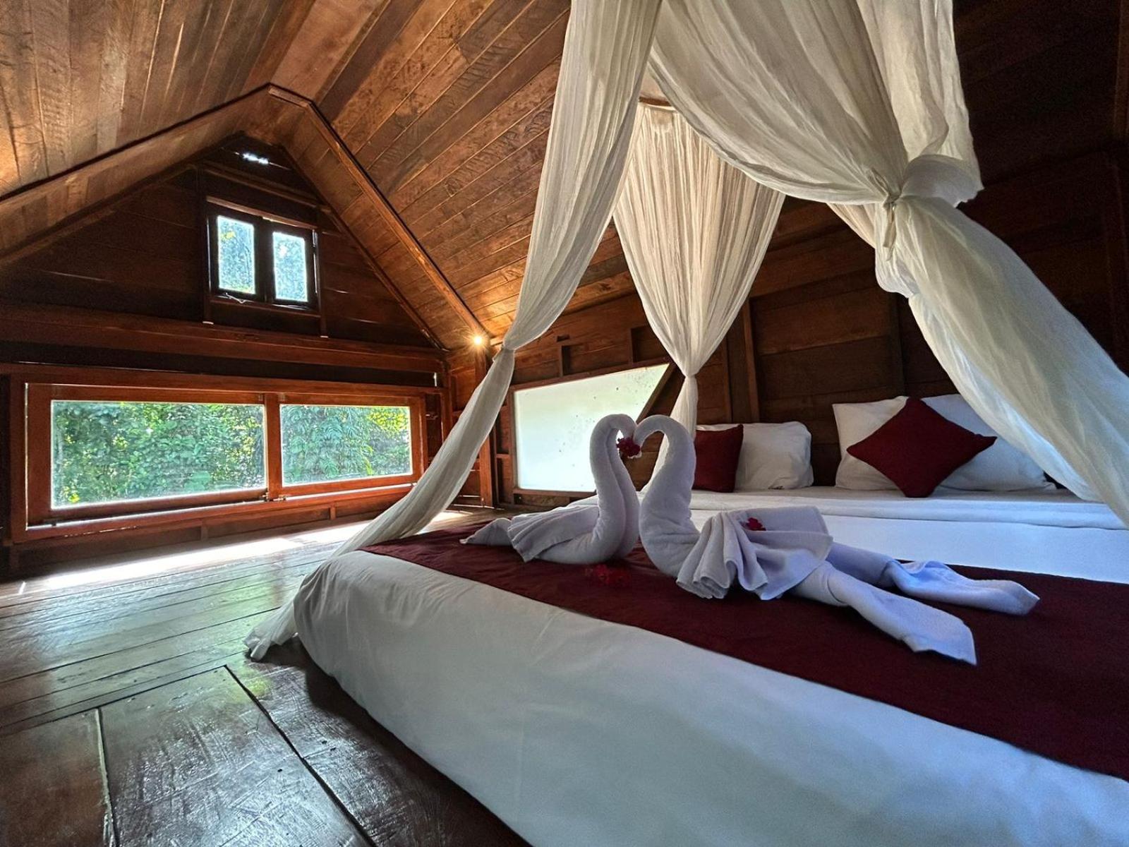 Tirta Padi Villa Ubud Exteriör bild