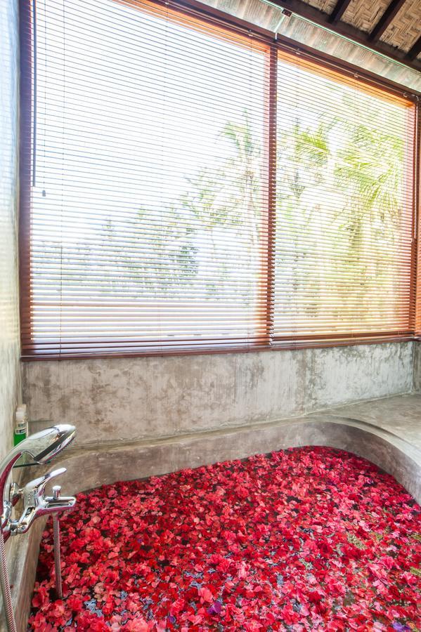 Tirta Padi Villa Ubud Exteriör bild